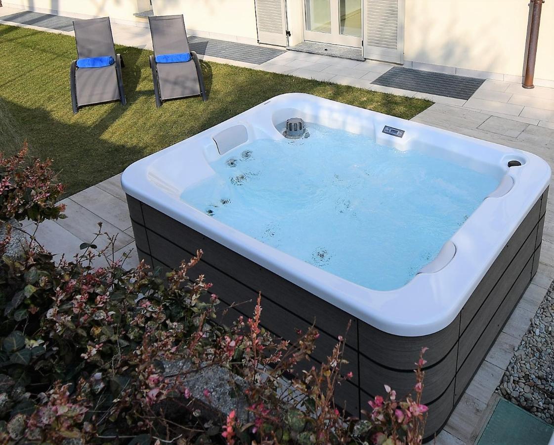 Ferienhaus Fiordaliso Bellagio Wild Flowers - Hot Tub
